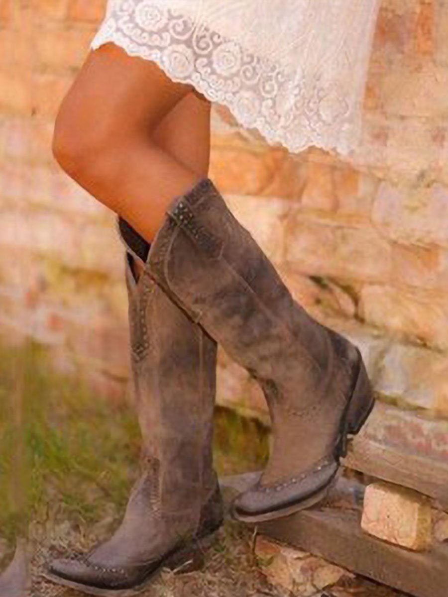 Stivali cowboy vintage con borchie