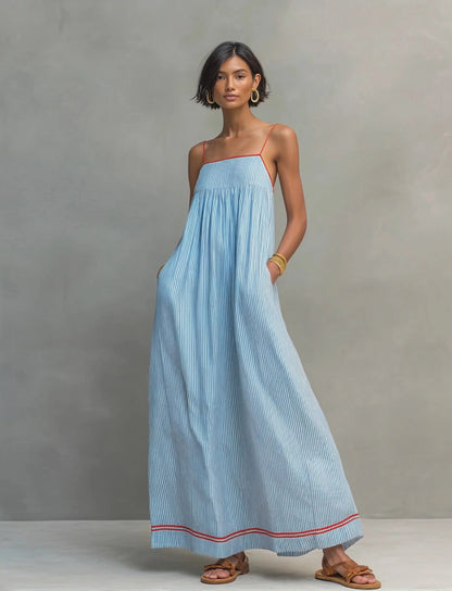 Rosse - Vestito lungo minimalista da donna a righe con dettagli rossi e spalline sottili.