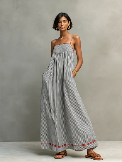 Rosse - Vestito lungo minimalista da donna a righe con dettagli rossi e spalline sottili.